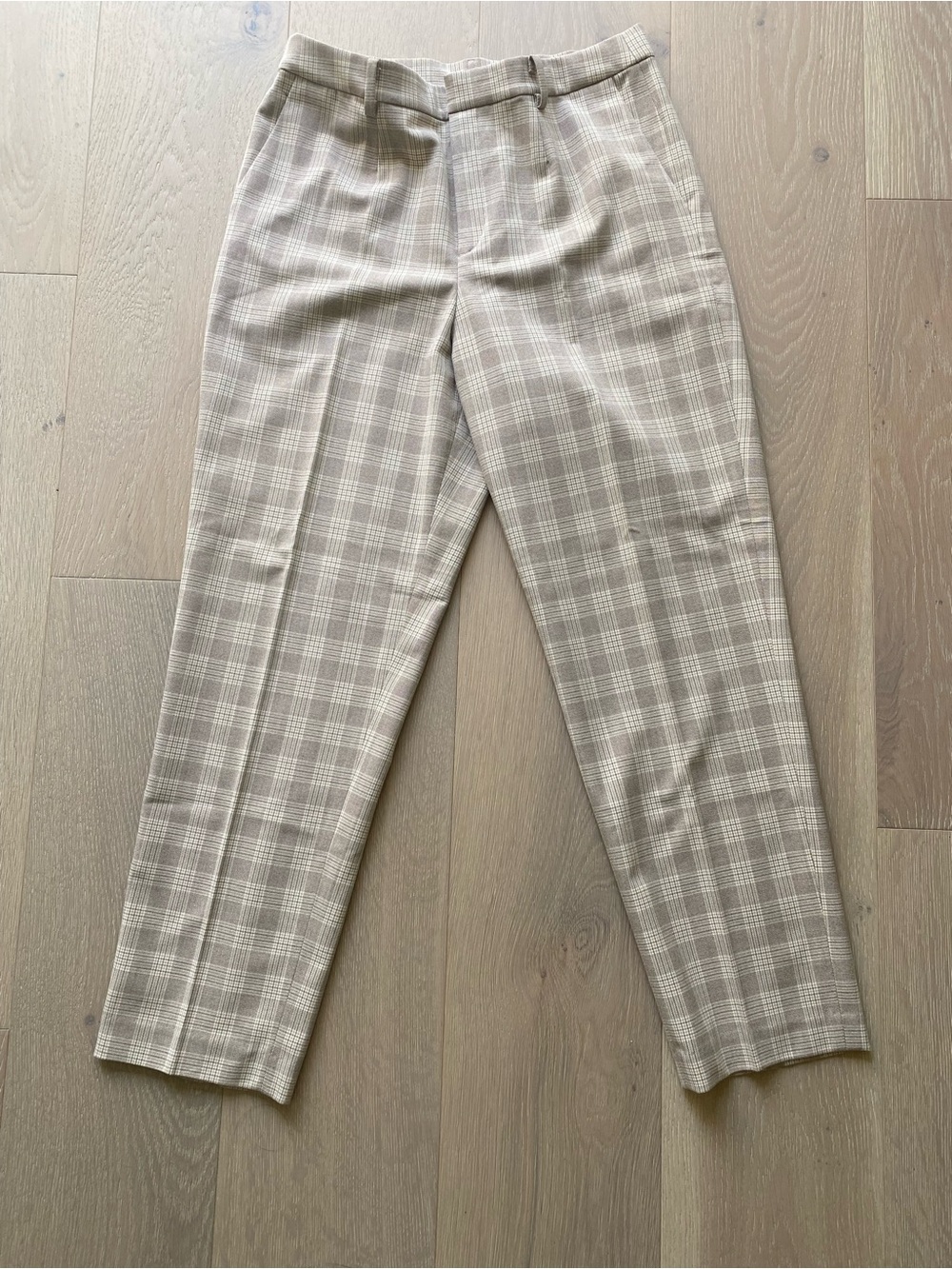 Uniqlo Women’s Beige Plaid Dress Pants
